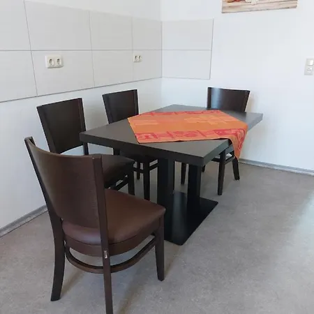 Bei Fiedels Apartmán Ballenstedt